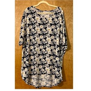 LuLaRoe Irma Tunic Top